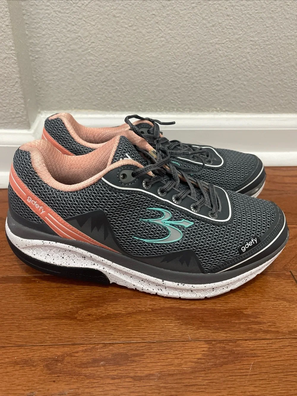 Gdefy Gravity Defyer Mighty Walk Sneakers TB9024FGP-W Women's 9 Gray Color
